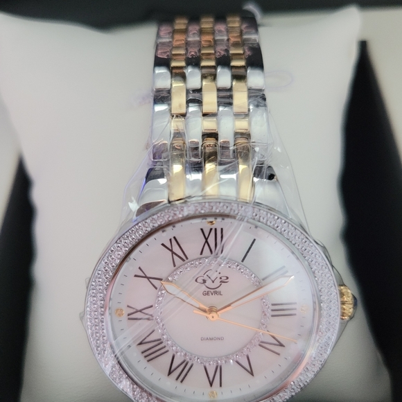 Women's GV2 Astor II Diamond MOP Dial Bracelet Watch, 38mm - 0.24 ctw - Picture 9 of 10